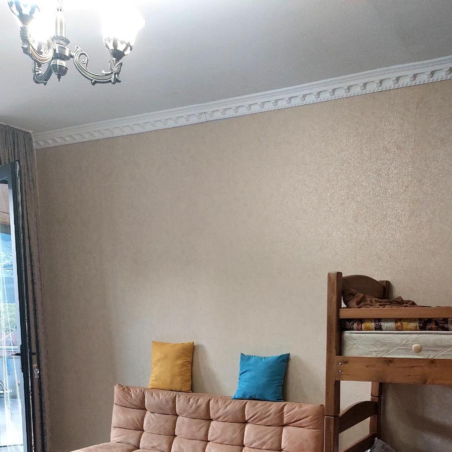 The White House Hotel Kazbegi Exterior foto